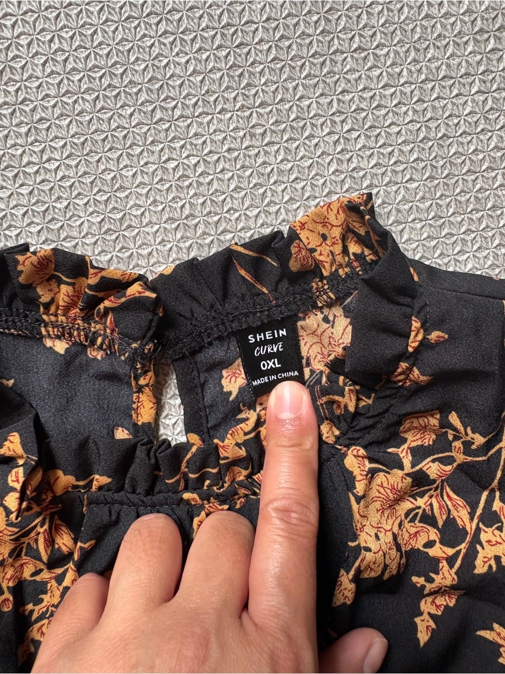 SHEIN Black Long-Sleeve Floral Ruffle Dress - Picture 3 of 3